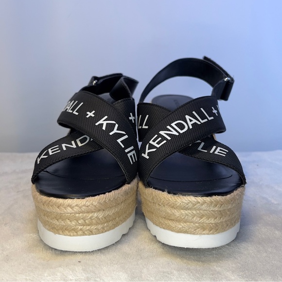 Kendall + Kylie wedge platform sandals. - Picture 3 of 8